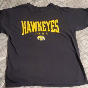 Vintage Old Varsity Brand Iowa Hawkeyes T-Shirt Size Medium